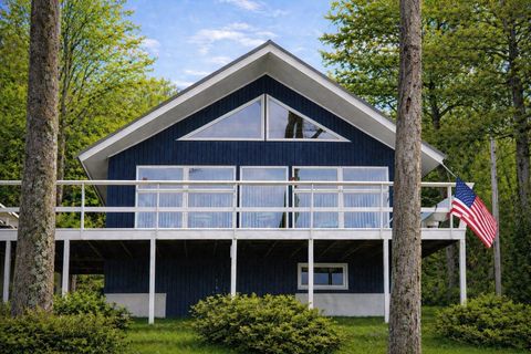 Photo of 712 Wilfred King Road, Ellenburg Depot, NY 12935 (MLS # 11695138)