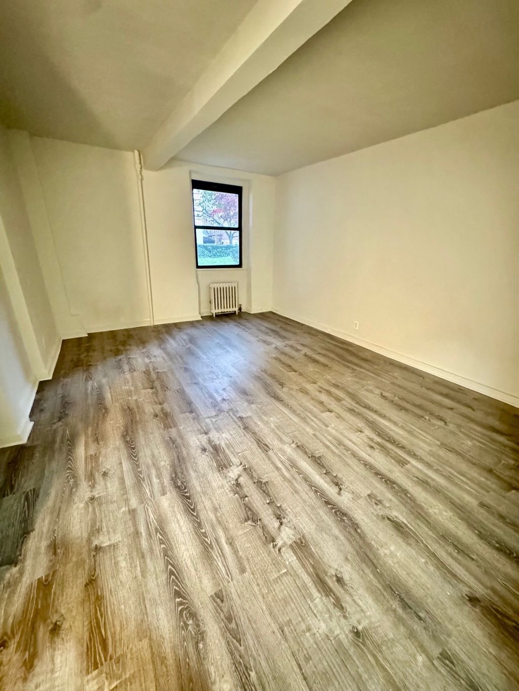 Photo of 625 Gramatan Ave #GRU, Mt. Vernon, NY 10552 (MLS # 11617051)