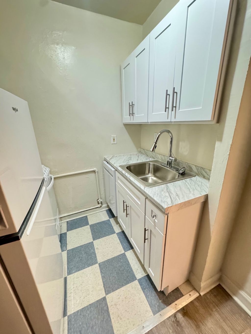 Photo of 625 Gramatan Ave #GRU, Mt. Vernon, NY 10552 (MLS # 11617051)