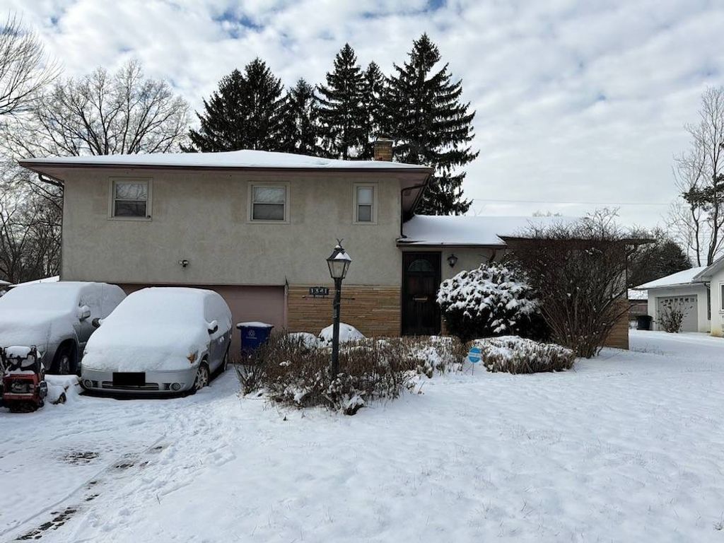 Photo of 1341 Millerdale Rd, Columbus, OH 43209 (MLS # 11618637)