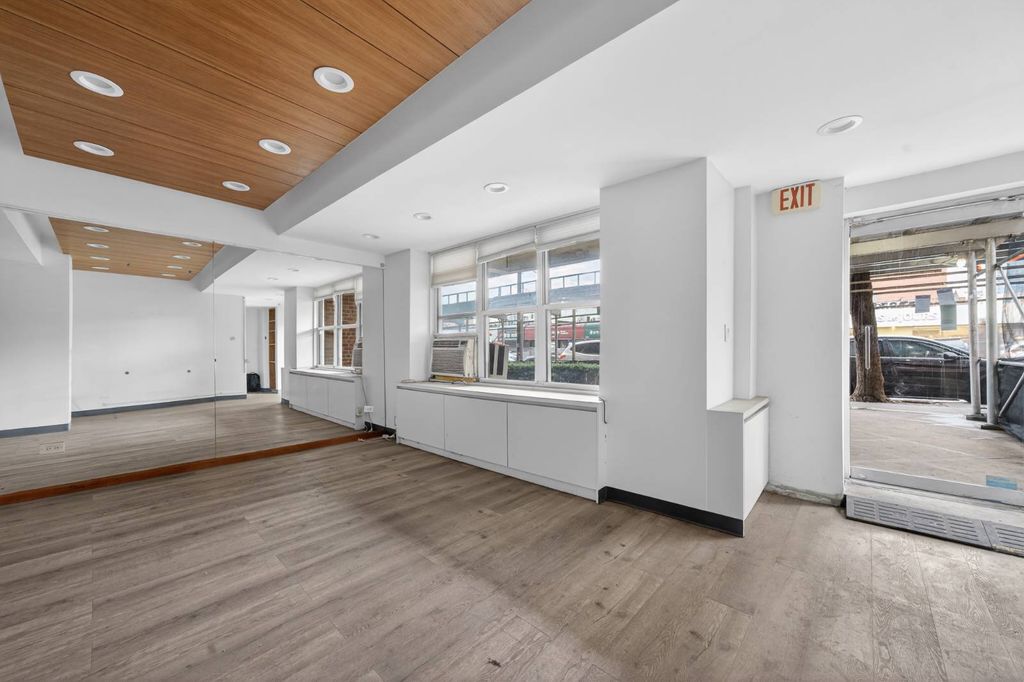 Photo of 14205 Roosevelt Ave #112, Flushing, NY 11354 (MLS # 11669768)