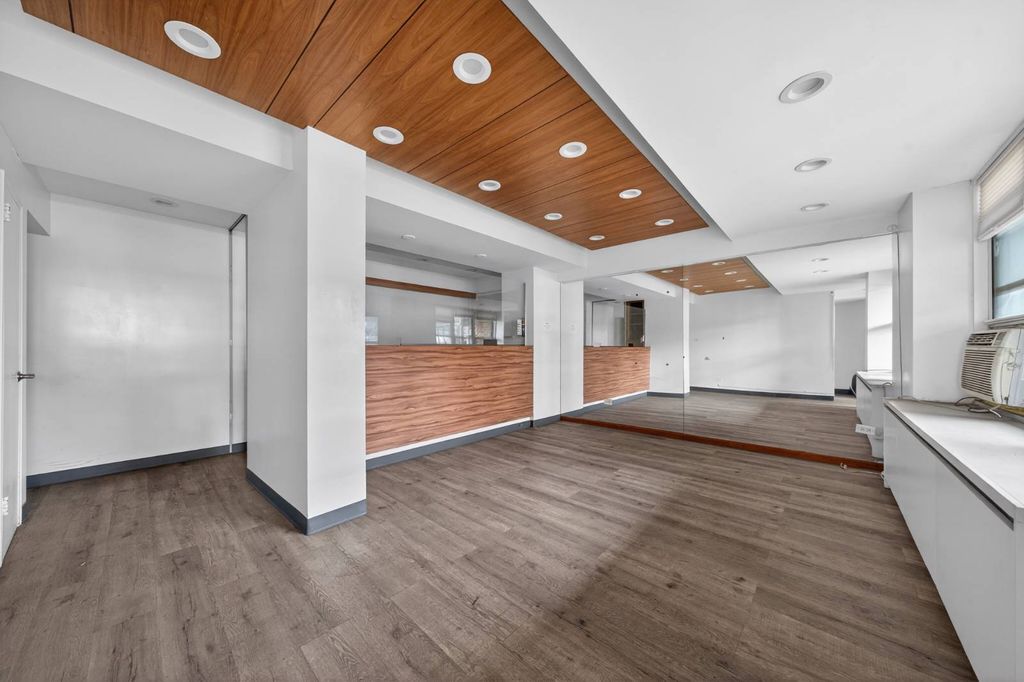 Photo of 14205 Roosevelt Ave #112, Flushing, NY 11354 (MLS # 11669768)