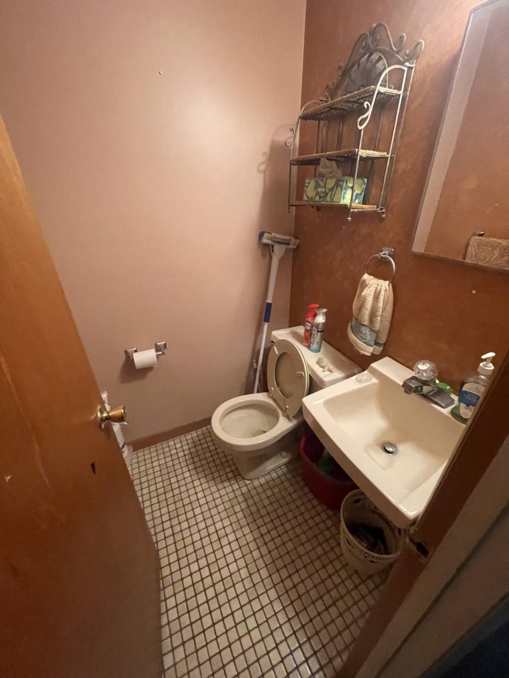 Photo of 6 Pembroke Rd, Washingtonville, NY 10992 (MLS # 11650924)