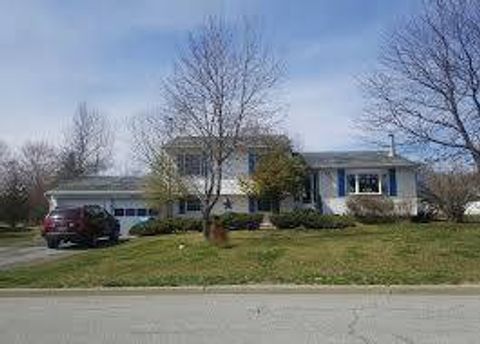 Photo of 6 Pembroke Rd, Washingtonville, NY 10992 (MLS # 11650924)