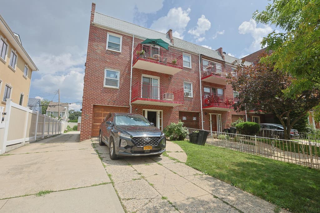 Photo of 8433 120th Street, Kew Gardens, NY 11415 (MLS # 11920993)