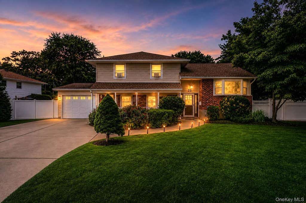 Photo of 25 Dudley Lane, Kings Park, NY 11754 (MLS # 11933124)