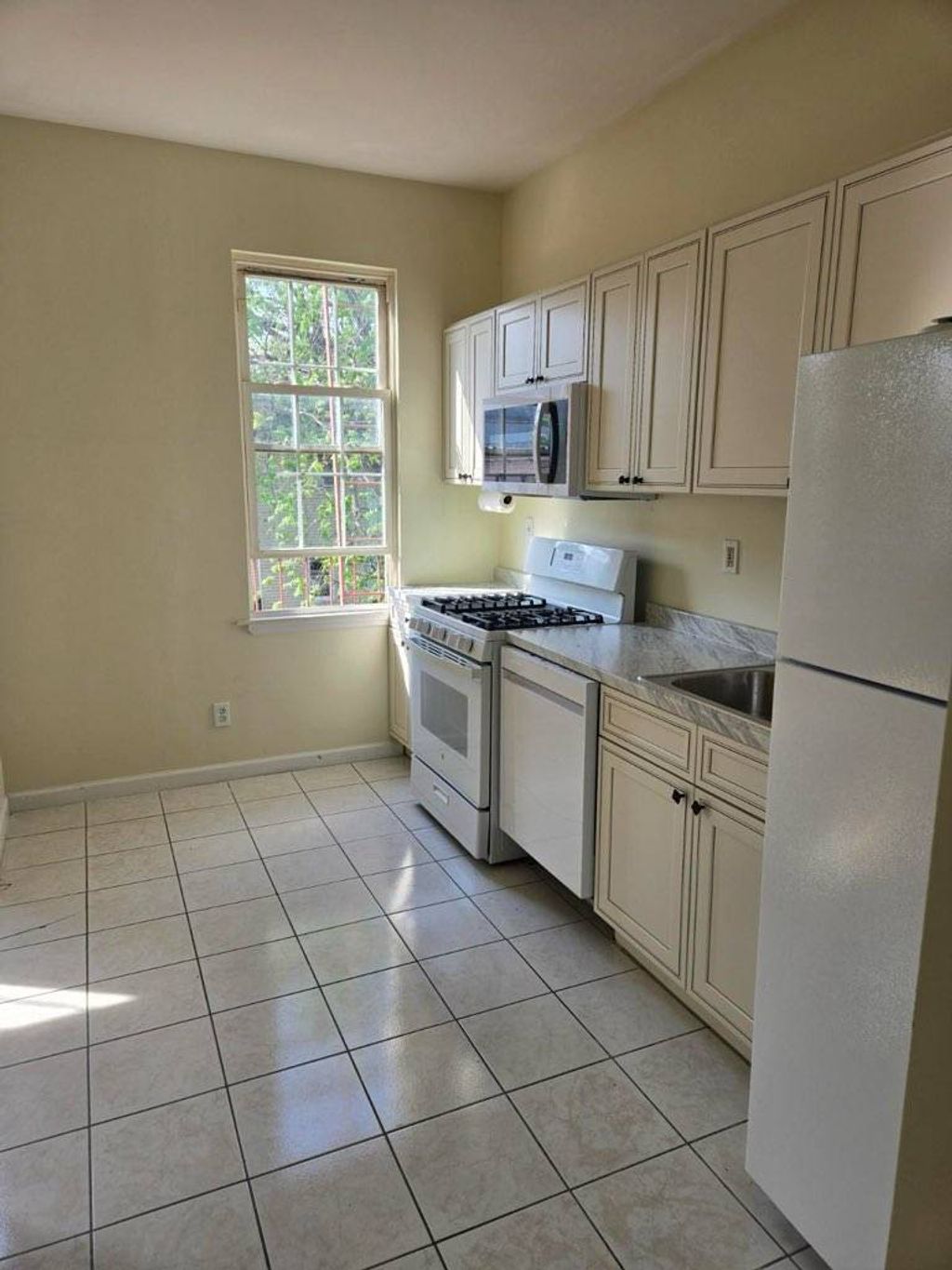 Photo of 121 Weirfield Street #3, Brooklyn, NY 11221 (MLS # 11730478)