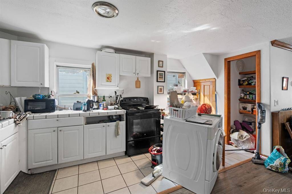 Photo of 25 S Prospect Street, Kingston, NY 12401 (MLS # 11741246)