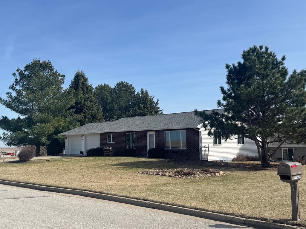 Photo of 2021 High St, Elk Horn, IA 51531 (MLS # 11680380)