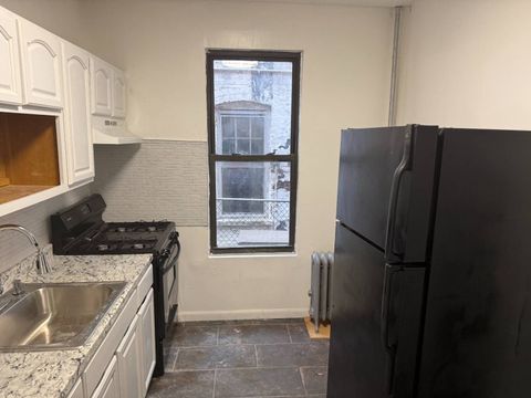 Photo of 13 Manor Ave #1, BRONX, NY 10472 (MLS # 11689621)