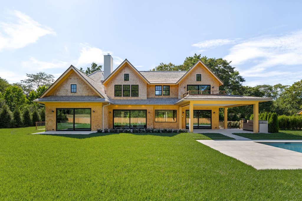 Photo of 10 Springs Fireplace Rd, East Hampton, NY 11937 (MLS # 11680324)
