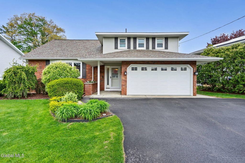 Photo of 4 Colomba Drive, Rotterdam, NY 12306 (MLS # 11775630)