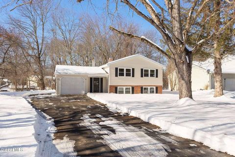 Photo of 38 Greenridge Drive, Clifton Park, NY 12065 (MLS # 11642597)