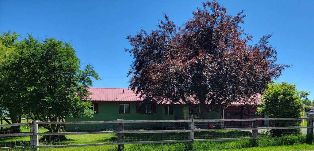 Photo of 819 E. Madison St, Burns, OR 97720 (MLS # 11835220)