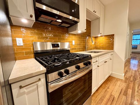 Photo of 2182 Davidson Ave #1B, Bronx, NY 10453 (MLS # 11608199)