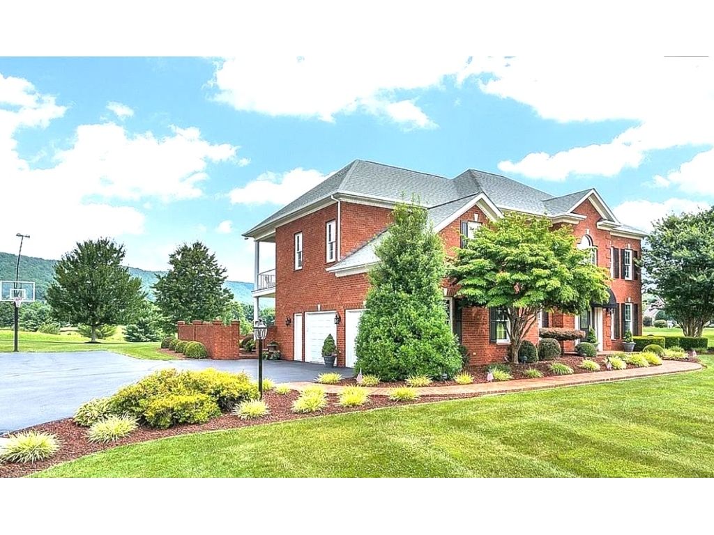 Photo of 2750 Big Valley Dr, Draper, VA 24324 (MLS # 11619873)