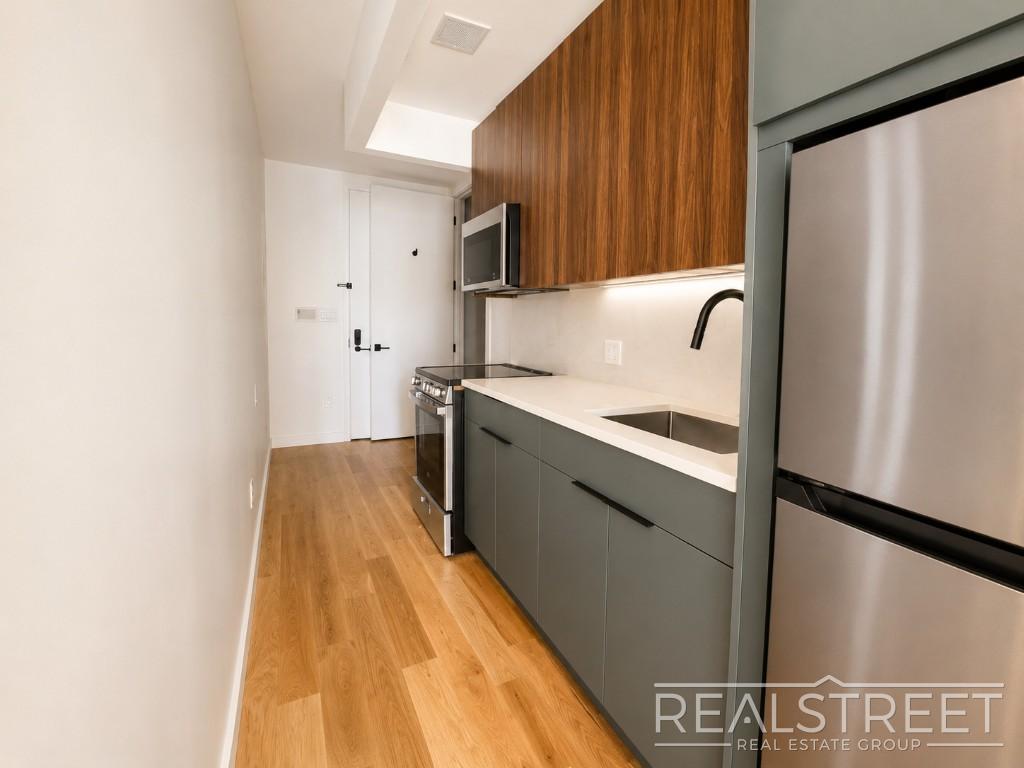 Photo of 972 Bushwick Avenue #4F, BROOKLYN, NY 11221 (MLS # 11936933)