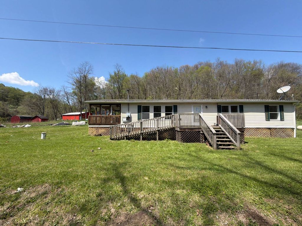 Photo of 6753 Simmons Rd, Cambridge, OH 43725 (MLS # 11740253)