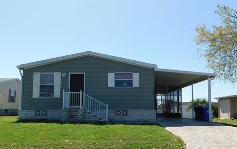 Photo of 1626 Gallahad Dr, Lakeland, FL 33810 (MLS # 11676396)