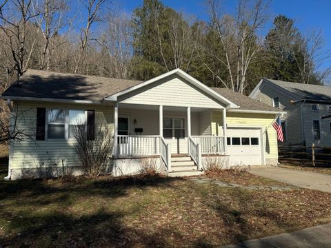 Photo of 82 Grove St, Cooperstown, NY 13326 (MLS # 11448292)