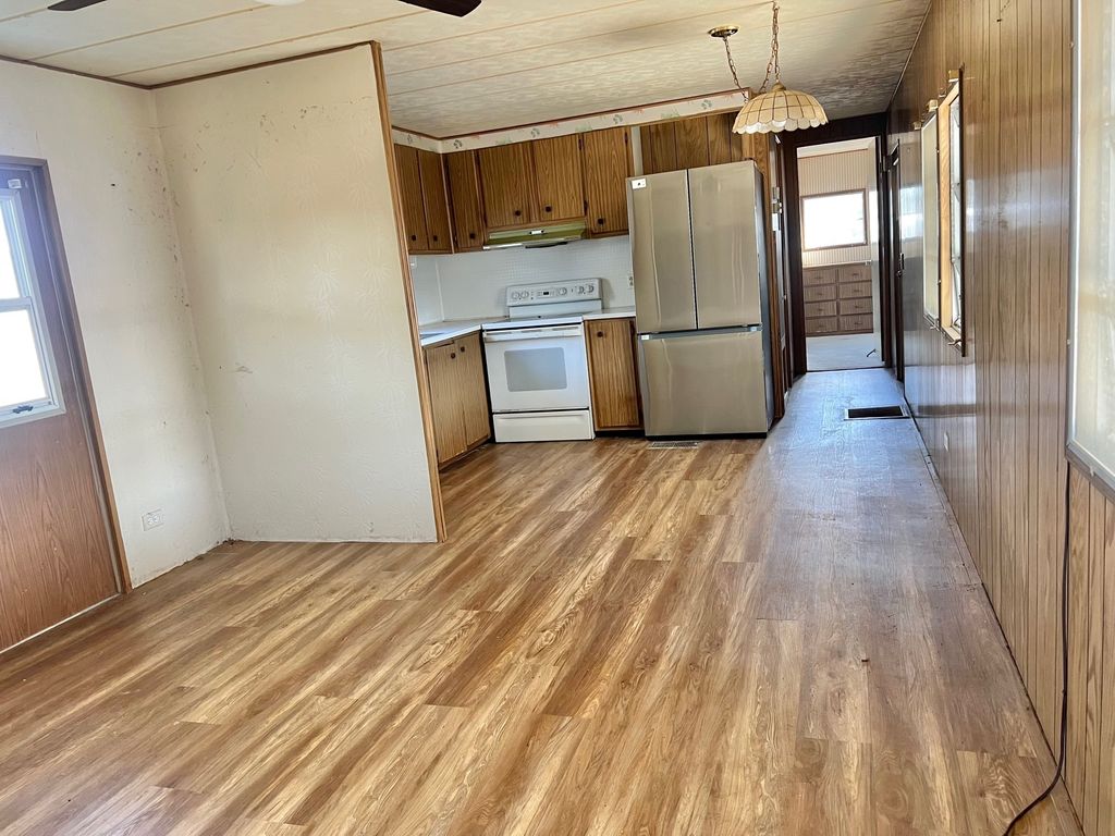 Photo of 5305 Algeria Ct, Bradenton, FL 34207 (MLS # 11650754)