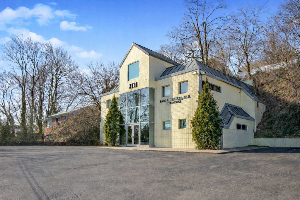 Photo of 2131 Richmond Road #L-1, Staten Island, NY 10306 (MLS # 11652361)