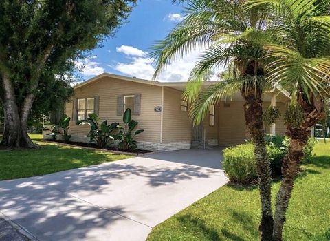 Photo of 316 South Edgewater Drive, Plant City, FL 33565 (MLS # 11679804)