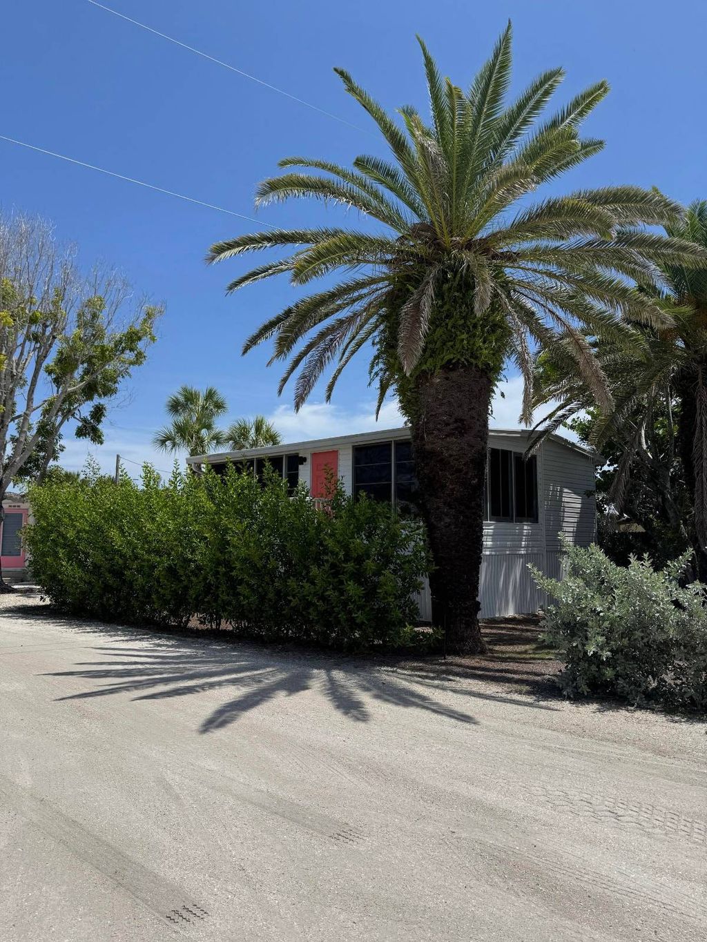 Photo of 1119 Periwinkle Way #111, Sanibel, FL 33957 (MLS # 11642162)