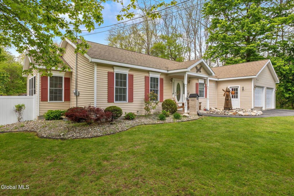 Photo of 46 Esther Street, Rotterdam, NY 12303 (MLS # 11776448)