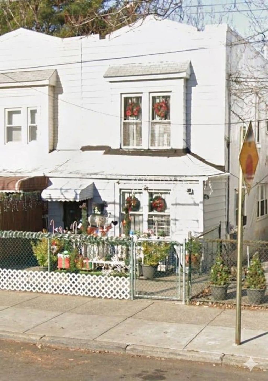 Photo of 8617 ave j, brooklyn, NY 11236 (MLS # 11691690)