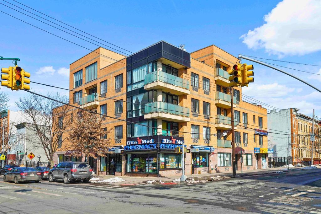 Photo of 311 Saint Nicholas Avenue #3H, Ridgewood, NY 11385 (MLS # 11664854)