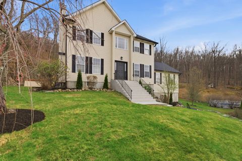 Photo of 41 Hickory Road, Sloatsburg, NY 10974 (MLS # 11689638)