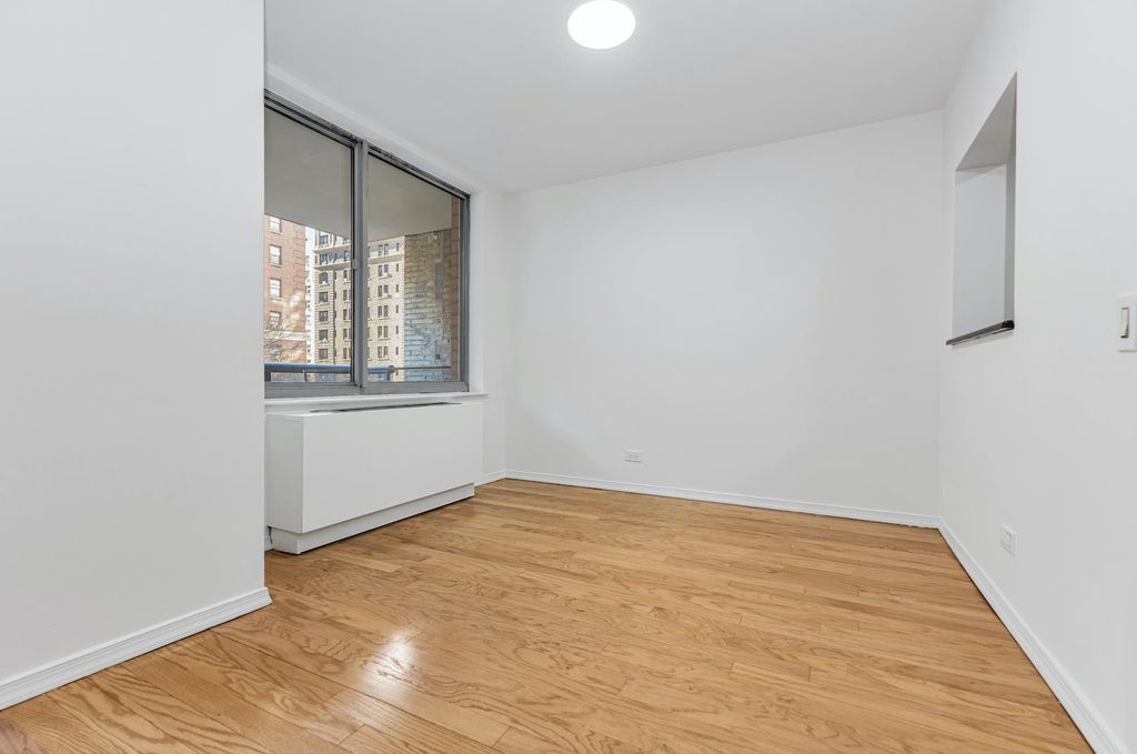 Photo of 250 West 90th Street #5K, New York, NY 10024 (MLS # 11679981)