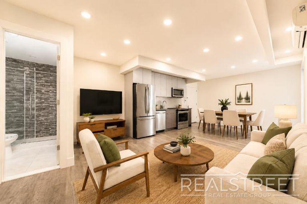 Photo of 1178 Gates Ave #3F, BROOKLYN, NY 11221 (MLS # 11739832)