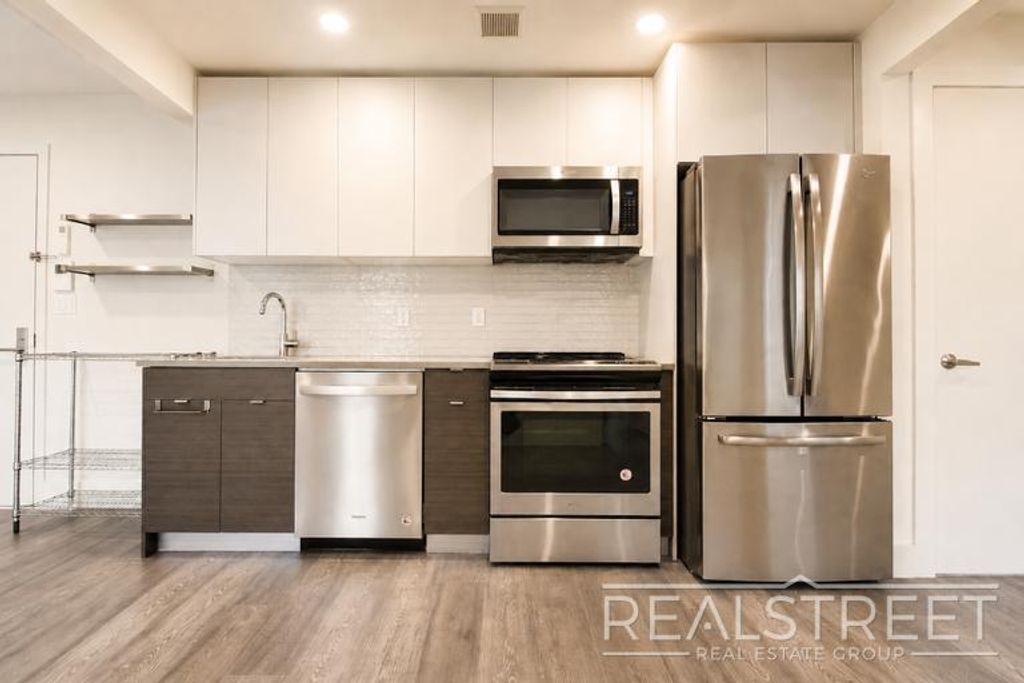 Photo of 1178 Gates Ave #3F, BROOKLYN, NY 11221 (MLS # 11739832)