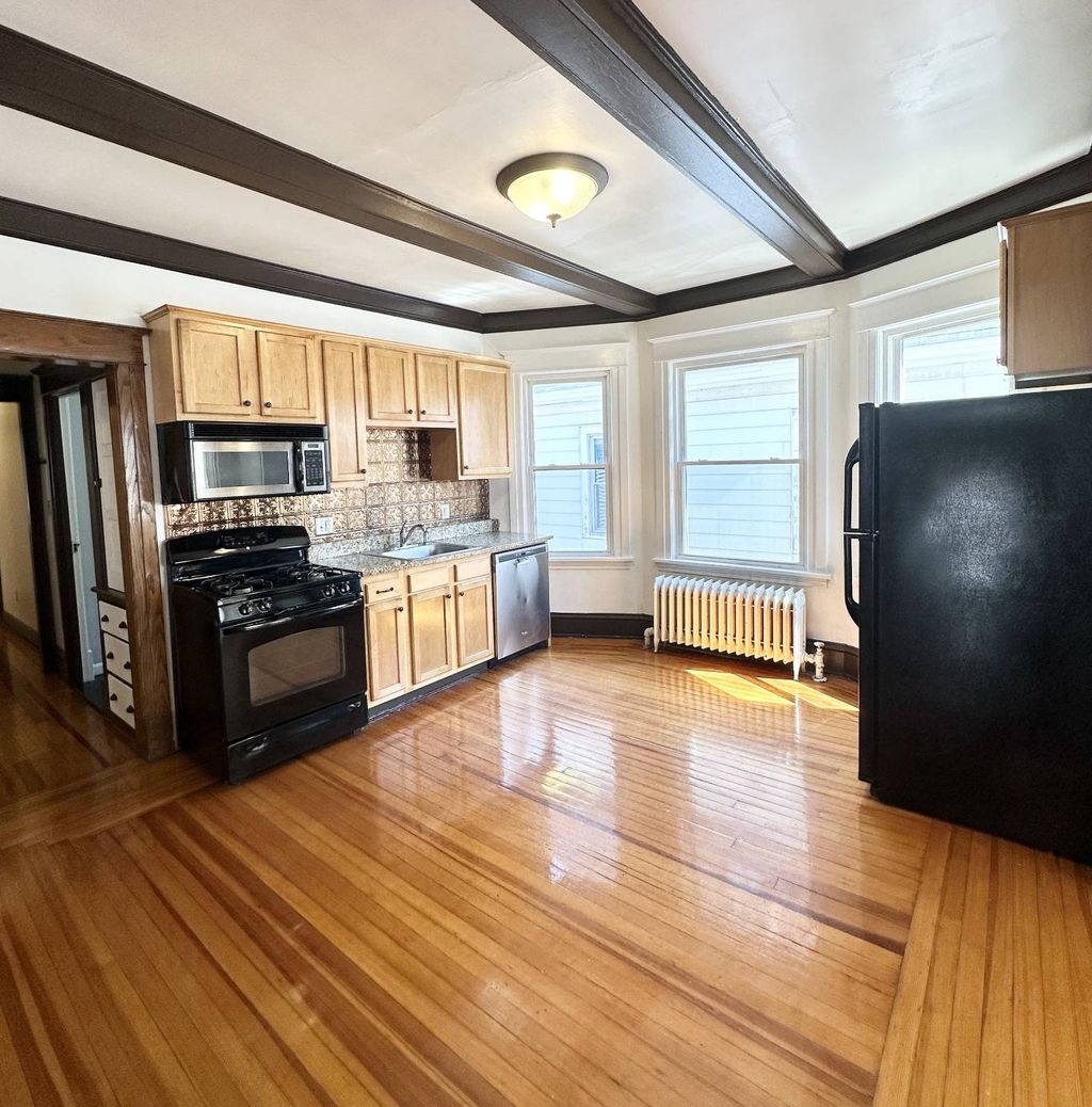 Photo of 423 Hamilton St #Floor 2, Albany, NY 12203 (MLS # 11776071)