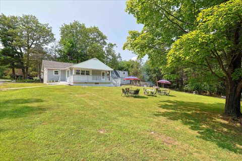 Photo of 28 Cottage W St, Wurtsboro, NY 12790 (MLS # 11866529)