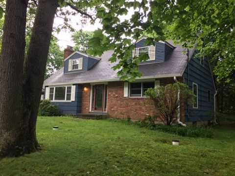 Photo of 9 Yorkshire Avenue, Stony Brook, NY 11790 (MLS # 11715773)