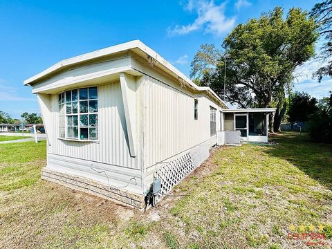 Photo of 29 Lavender Ln, Eustis, FL 32726 (MLS # 11676669)