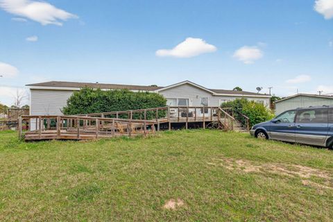 Photo of 142 Vz County Rd 4830, Ben Wheeler, TX 75754 (MLS # 11673336)
