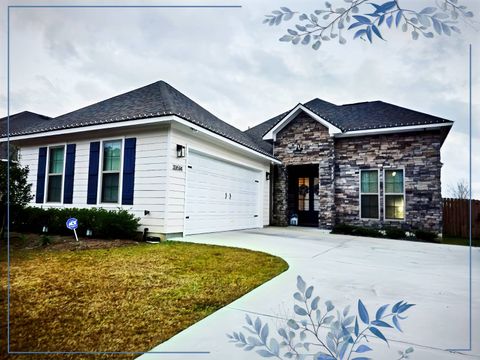 Photo of 33514 Tenor Dr, Denham Springs, LA 70706 (MLS # 11624092)