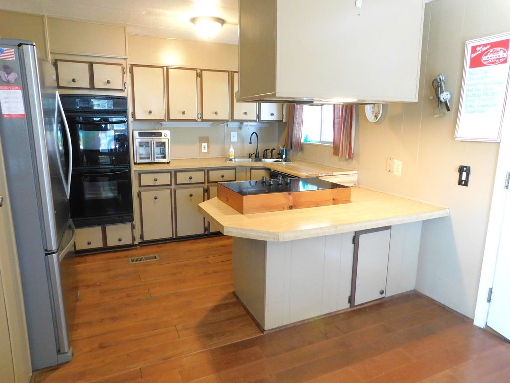 Photo of 268 Country Club Cir N, Lakeland, FL 33803 (MLS # 11650865)