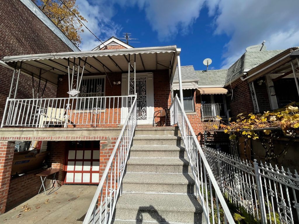 Photo of 1017 East 232 Street, Bronx, NY 10466 (MLS # 11596870)