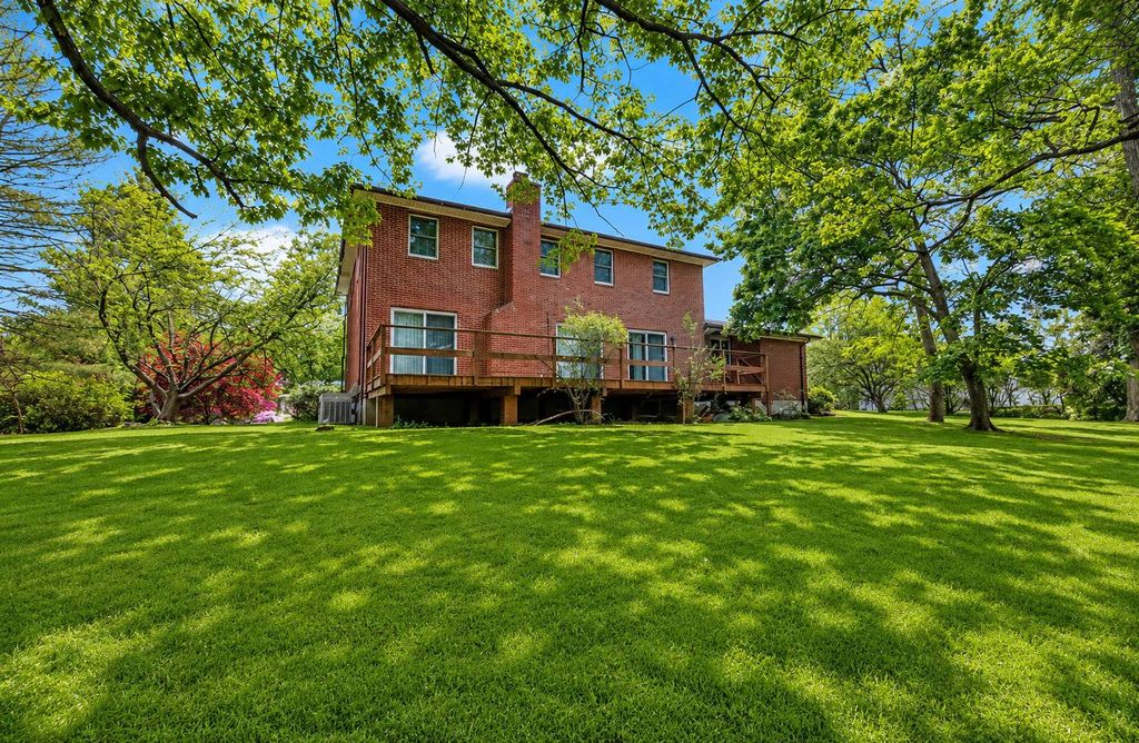 Photo of 4 Carol Ln, Mamaroneck, NY 10543 (MLS # 11741845)
