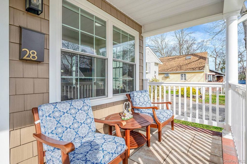 Photo of 28 Vanderbilt Avenue, Babylon, NY 11702 (MLS # 11684578)