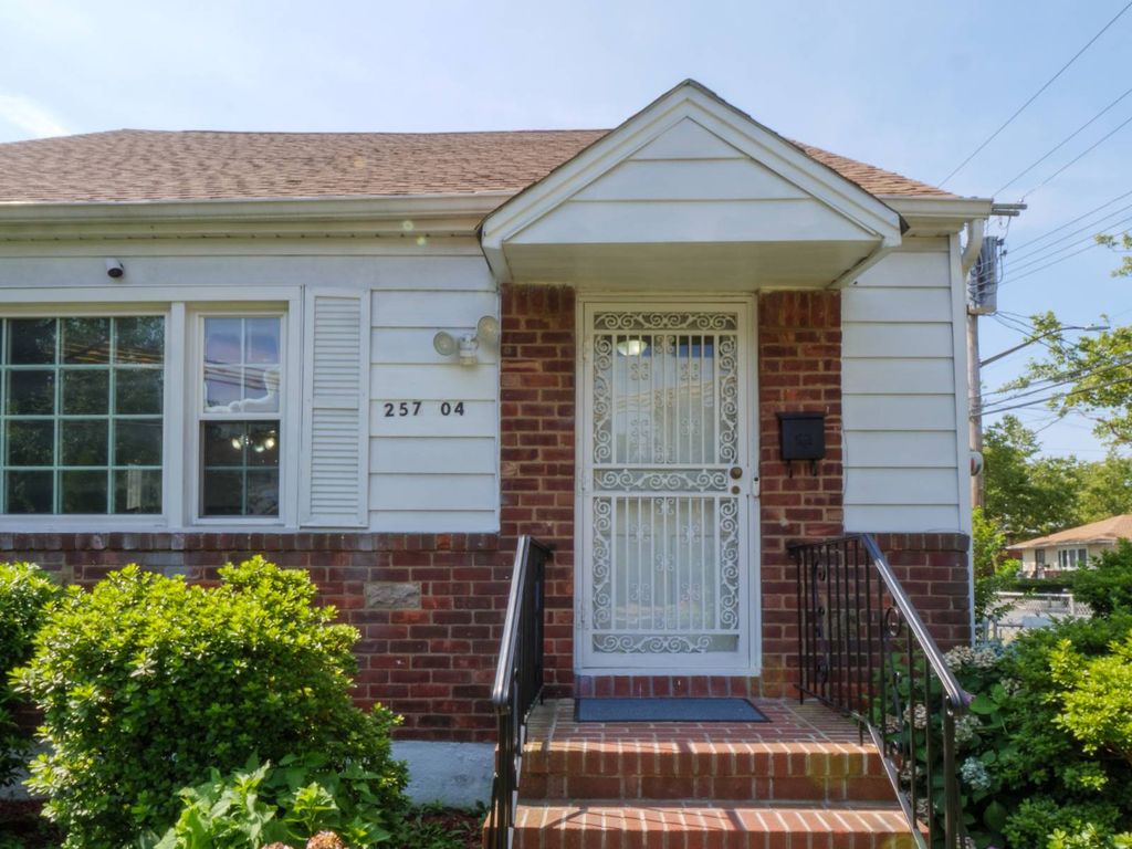 Photo of 25704 145 Avenue, Rosedale, NY 11422 (MLS # 11858389)