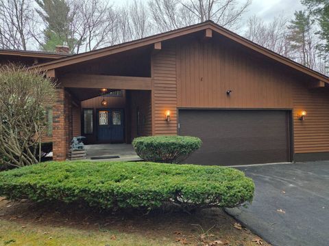 Photo of 43 Via Da Vinci, Clifton Park, NY 12065 (MLS # 11740176)