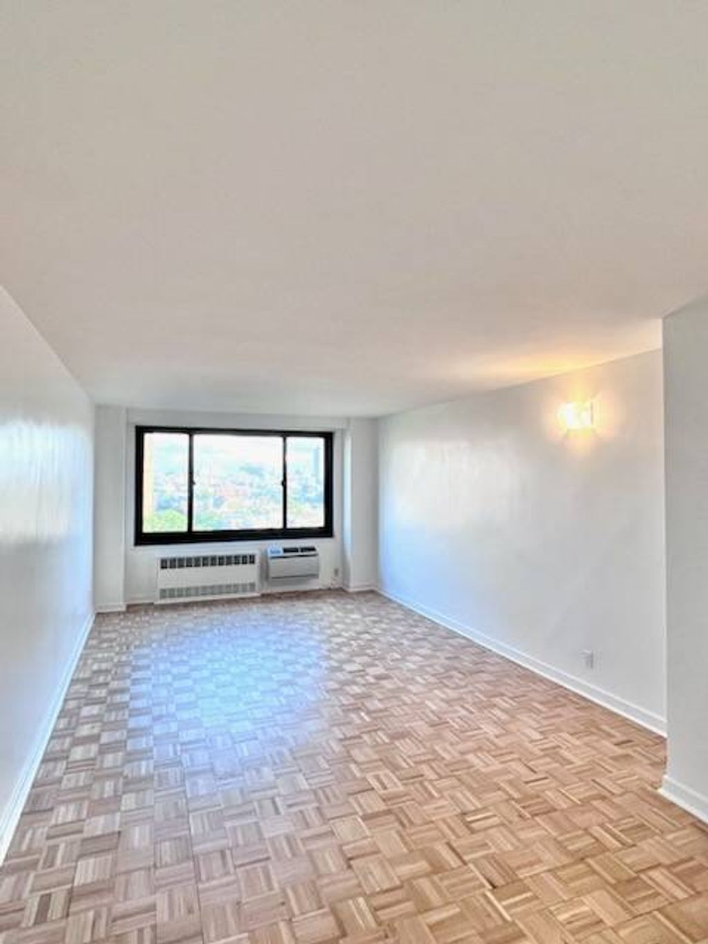 Photo of 185 Hall St #PH 1706, Brooklyn, NY 11205 (MLS # 11774522)