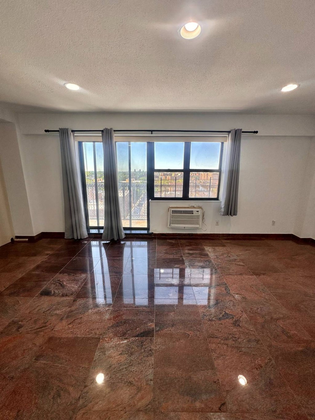 Photo of 14720 35th Avenue #PH1E, Flushing, NY 11354 (MLS # 11933478)