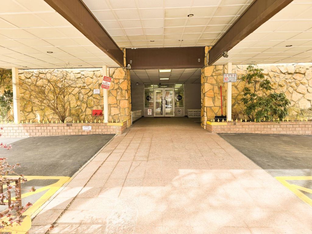 Photo of 14477 Roosevelt Avenue #8F, Flushing, NY 11354 (MLS # 11666101)